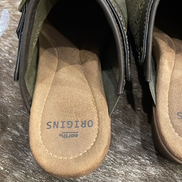 Earth Origins Cady Gray Suede Slip On Shoes Mule Clog  Womens Size 8M - Picture 7 of 8